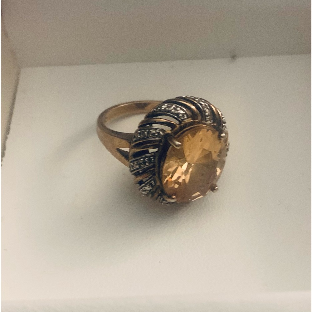 Size 8 ring